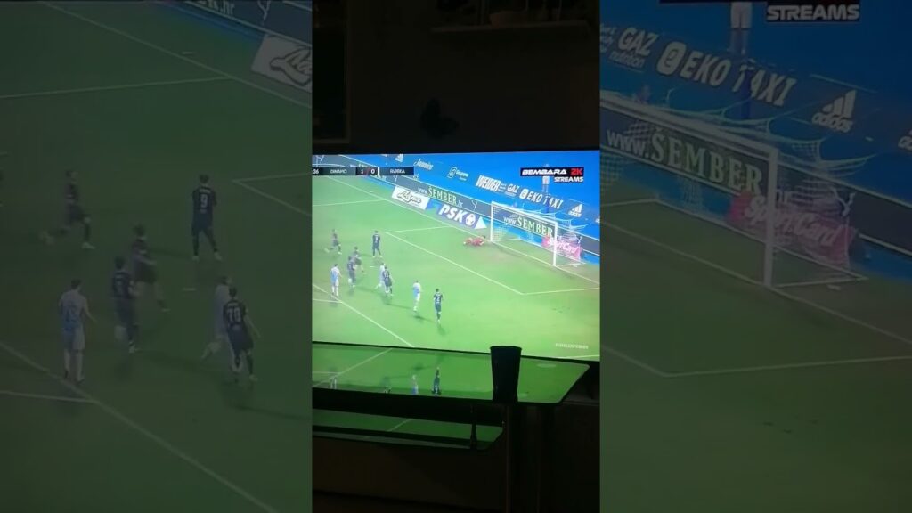 Dinamo - Rijeka 2 - 0 penal Petković