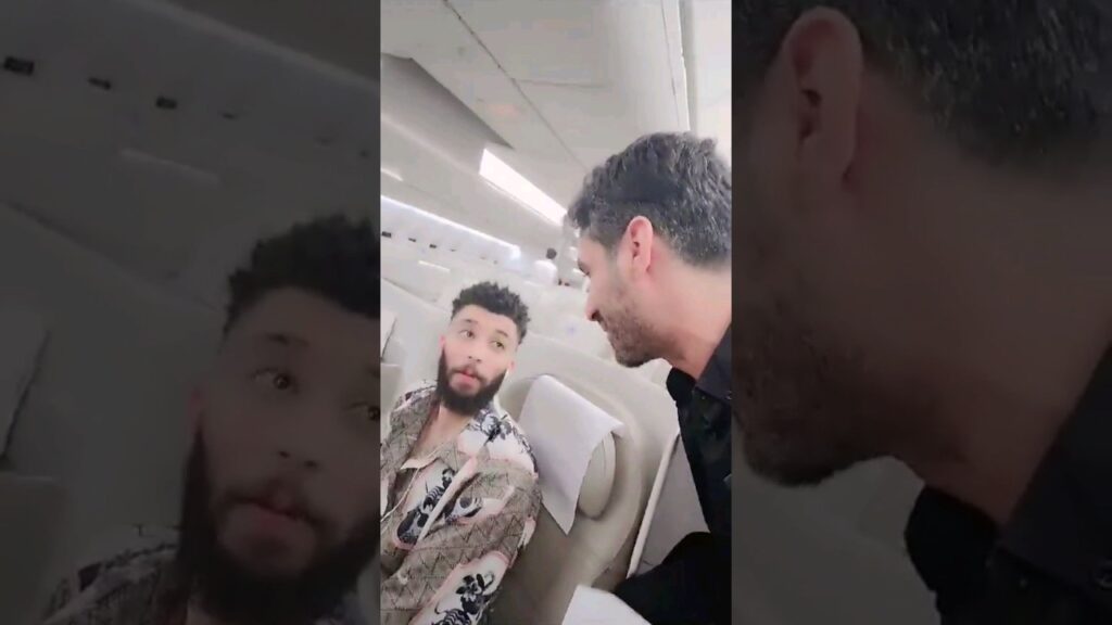 شاهد رد العبود لمشجع هلالي : انت جاي الهلال؟