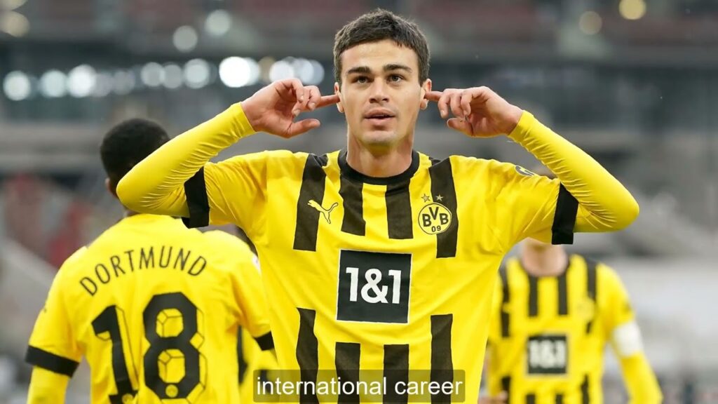 105 | Footballer | Çağlar Söyüncü  VS Giovanni Reyna mp4