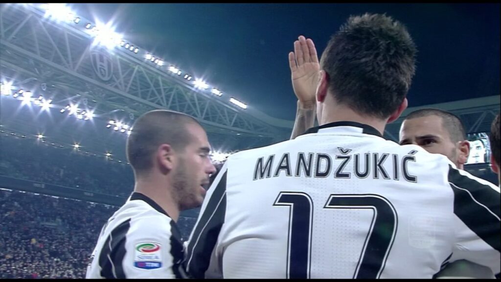 L'autogol di Skorupski - Juventus - Empoli 2-0 - Giornata 26 - Serie A TIM 2016/17