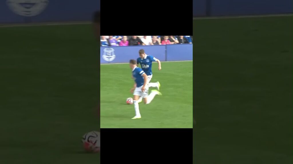 Great Save #JoséSá #wolverhamptonwanderersfc V #everton  #shorts #football #saves #goalkeeper