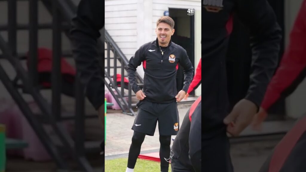 황의조의 균형잡기 (Feat. 나상호)