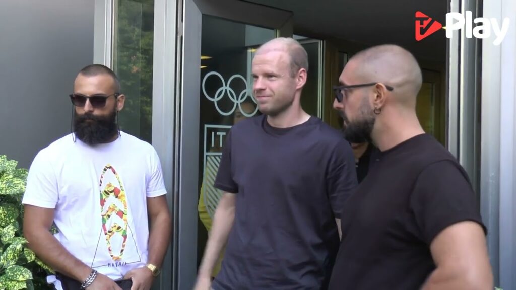 Inter, il nuovo acquisto Davy Klaassen all'uscita dalle visite al Coni