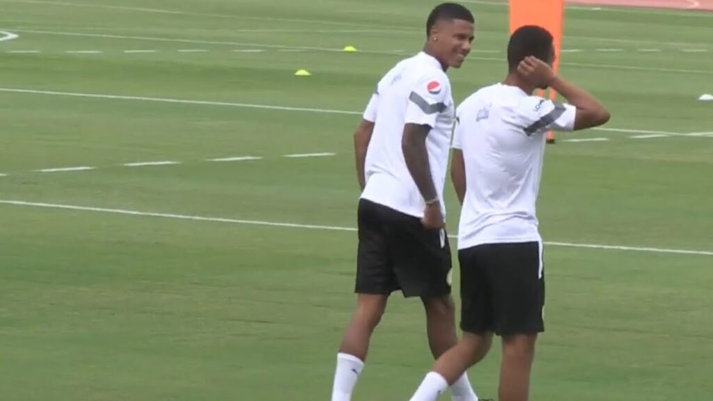 Regardez la complicité entre Iliman Ndiaye et Ismail Jakobs a l’entraînement