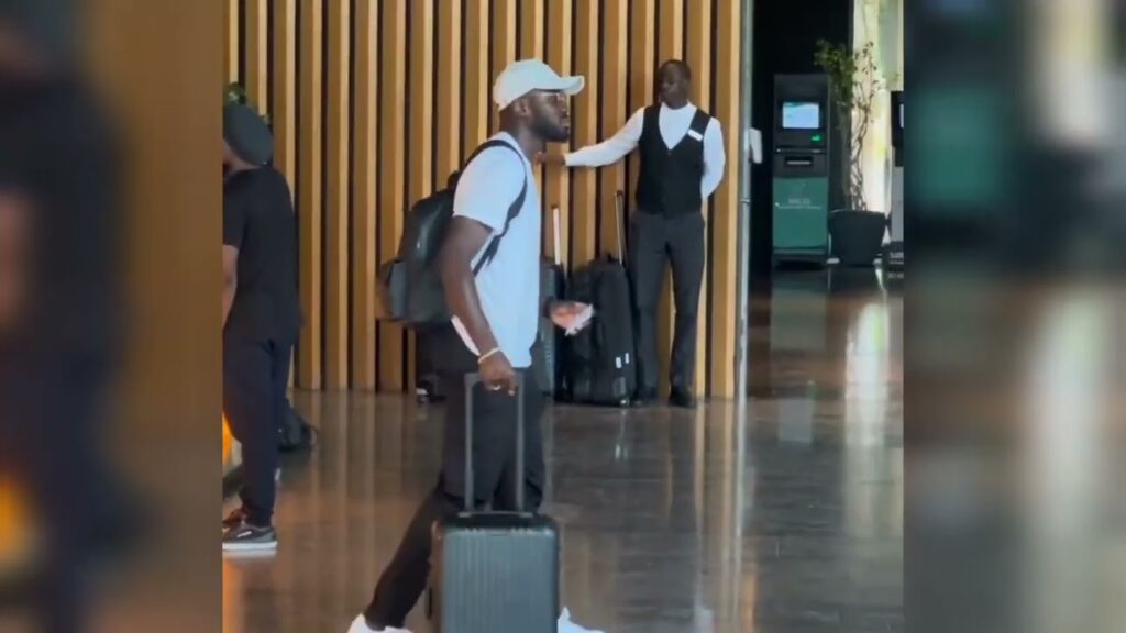 Le capitaine des lions, Kalidou Koulibaly🦁🇸🇳 est là (Sénégal vs Algérie)!