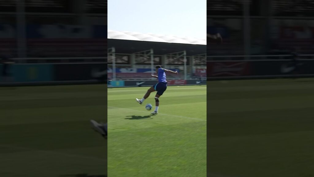 Jude Bellingham’s OUTRAGEOUS Skill 🤩 #shorts