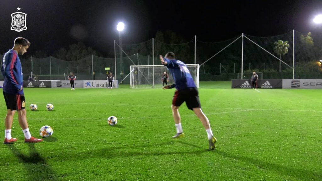 Aarón Martín o Carlos Soler ¿Cuál te gusta más?