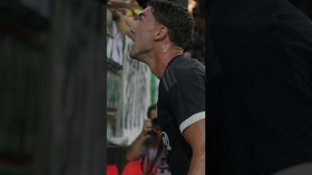 POV: you’re celebrating with Dusan Vlahovic ⚪️⚫️