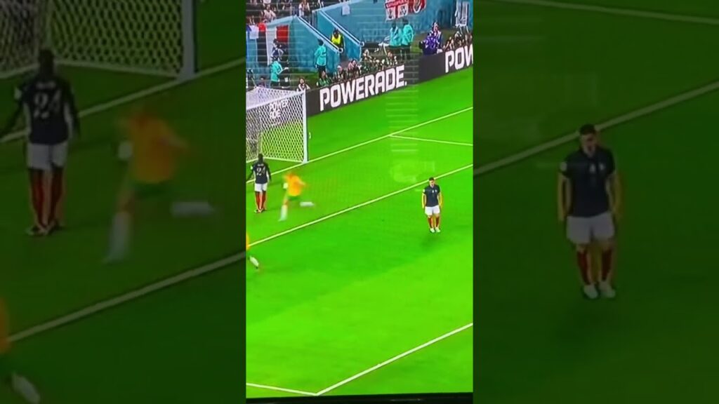 Goodwin hits early goal in the World Cup for Australia