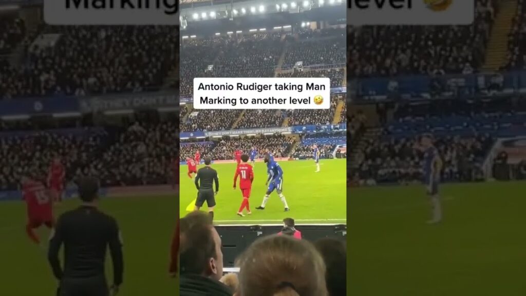 Rüdiger defending against Salah 😂 Rüdiger defending against Salah 😂