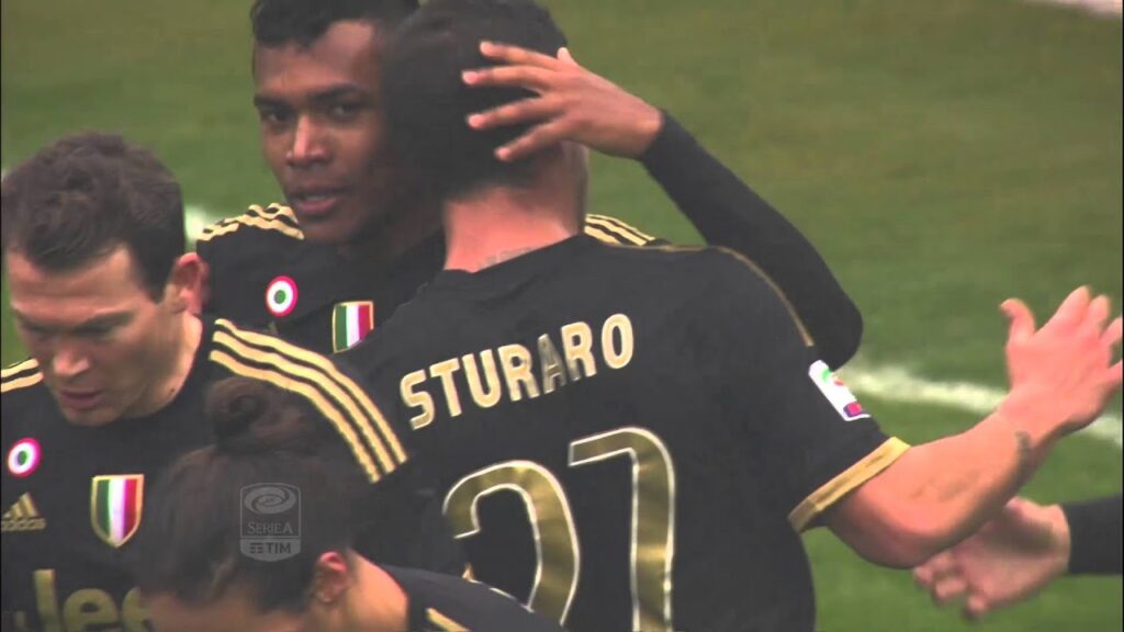 Il gol di  Alex Sandro- Chievo - Juventus - 0-4 - Giornata 22 - Serie A TIM 2015/16