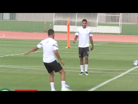 Regardez la complicité entre Iliman Ndiaye et Ismail Jakobs a l’entraînement