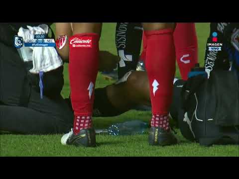 Mala jugada saca las lágrimas de Luis Romo | Querétaro vs Necaxa
