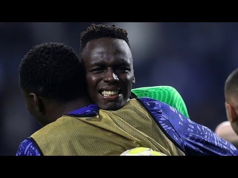 Les larmes d'Édouard Mendy et sa mère après la finale, les hommages...