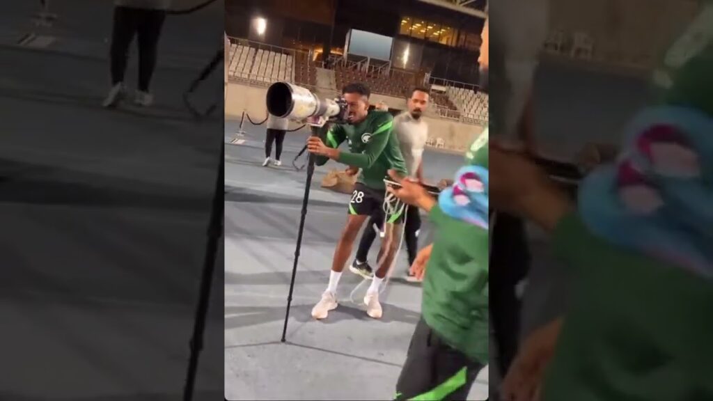 ‏المصور كنو في تدريبات الأخضر