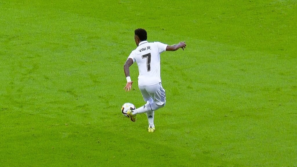 Vinicius Jr isn’t TOP 10? Ok, Watch This Video! Vinicius Jr isn't TOP 10? Ok, Watch This Video!