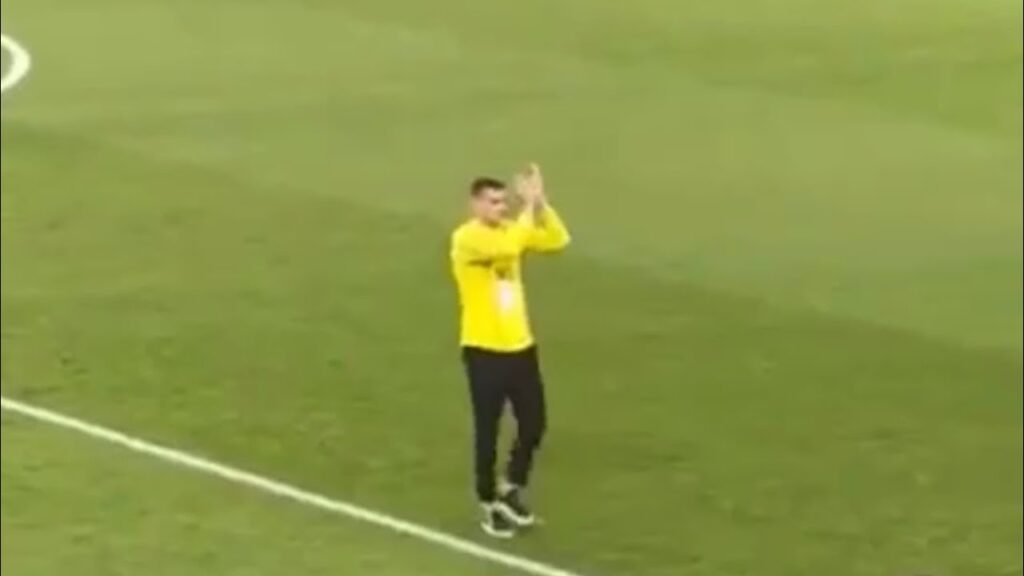 Dominik Livakovic Kadıköyde, Fenerbahçe taraftarıyla tanıştı #fenerbahçe #kadıköy