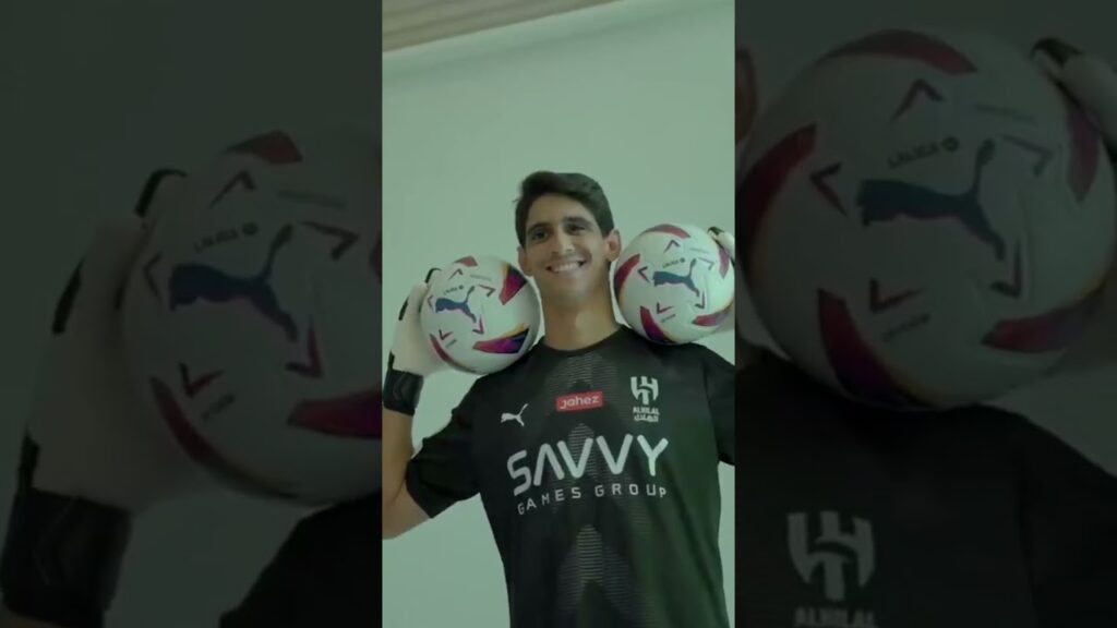 Yassine Bounou to Al Hilal #shorts #wow