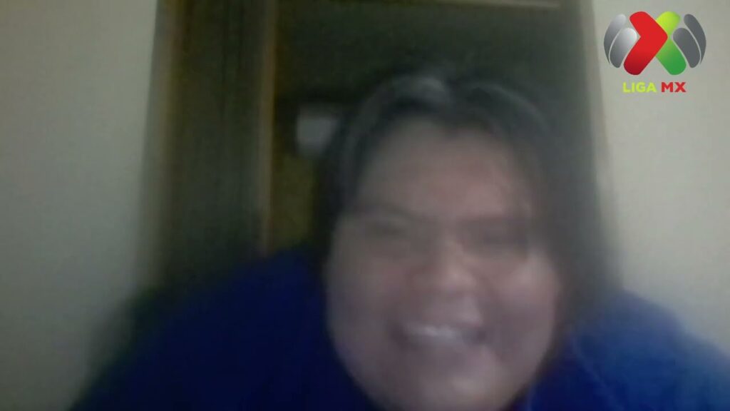 Henry Martín es TRASLADADO AL HOSPITAL. Salió por lesión en la Cabeza: Alarmas