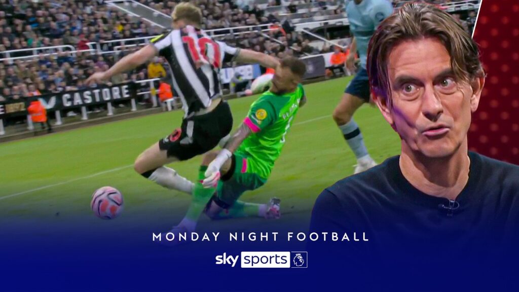 Thomas Frank reacts to penalty that ended Brentford's unbeaten run