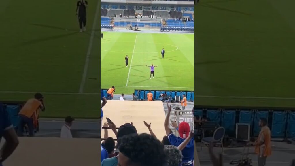 #جمهور_الهلال يحتفي بقائده سلمان الفرج