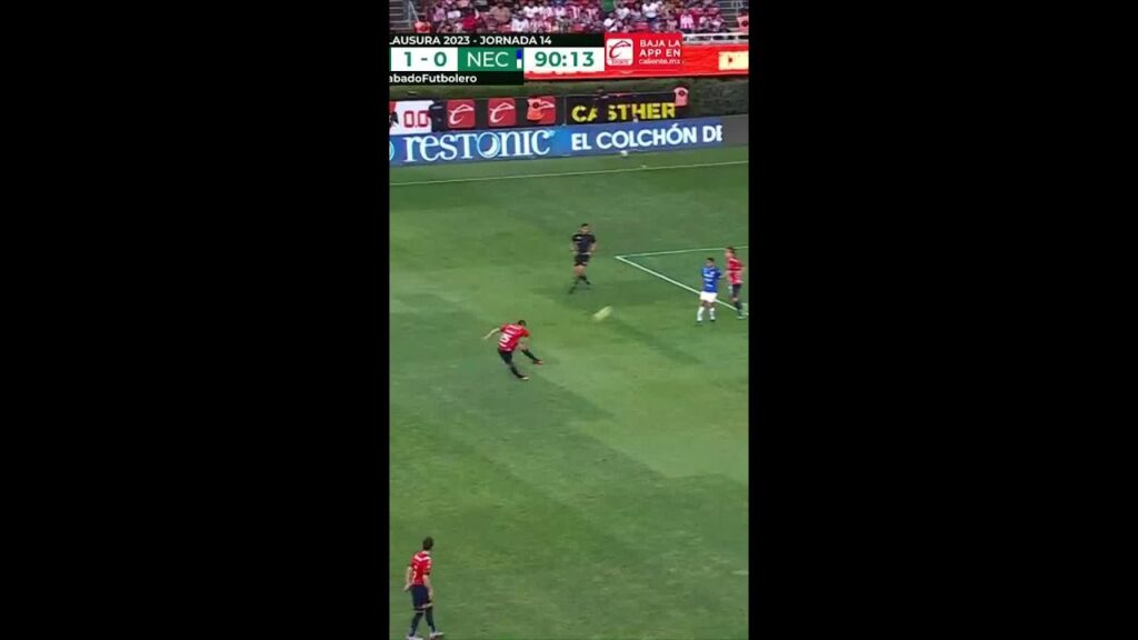 🤯😳 Ok pero el disparo al cielo del 'Piojo' Alvarado ❌ #shorts #ligamx