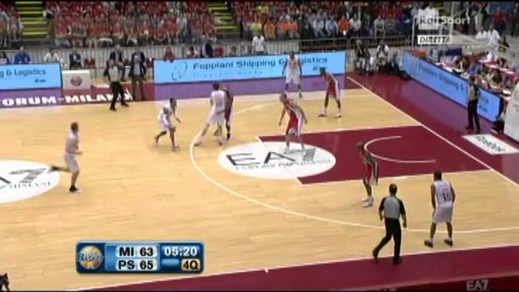 Basketinside.com: le tre triple di fila di Bremer (Semifinale g1)