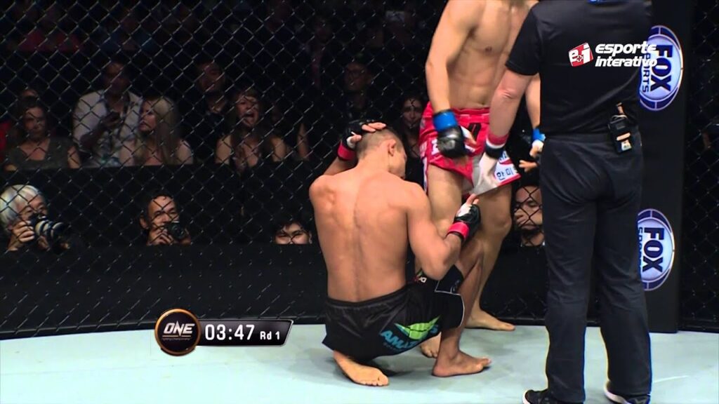 Bibiano Fernandes finaliza Dae Hwan Kim e mantém cinturão do One FC