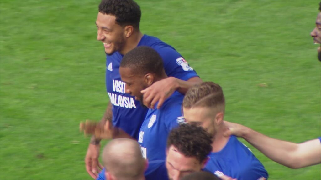 HOILETT GOAL v NORWICH