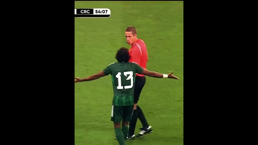 غضب ياسر الشهراني على مستوى اللاعبين 💔