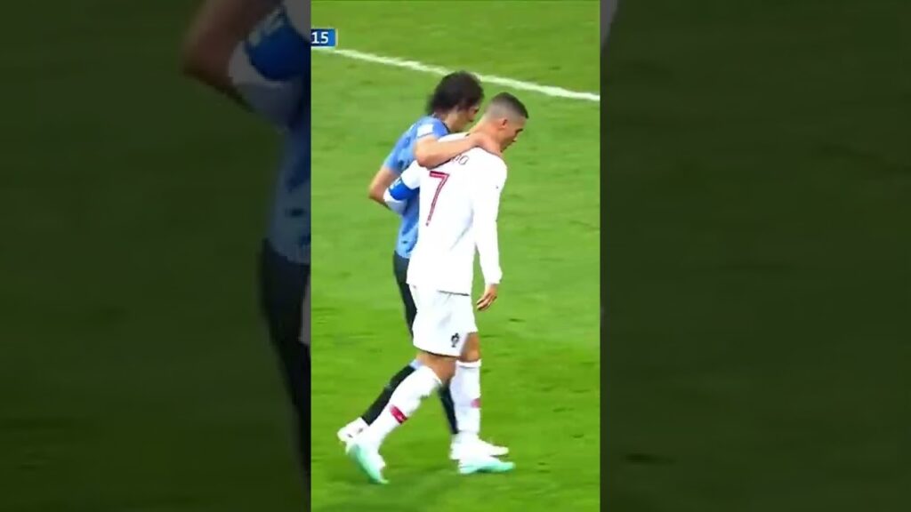 Respect between Ronaldo and Cavani 🥰