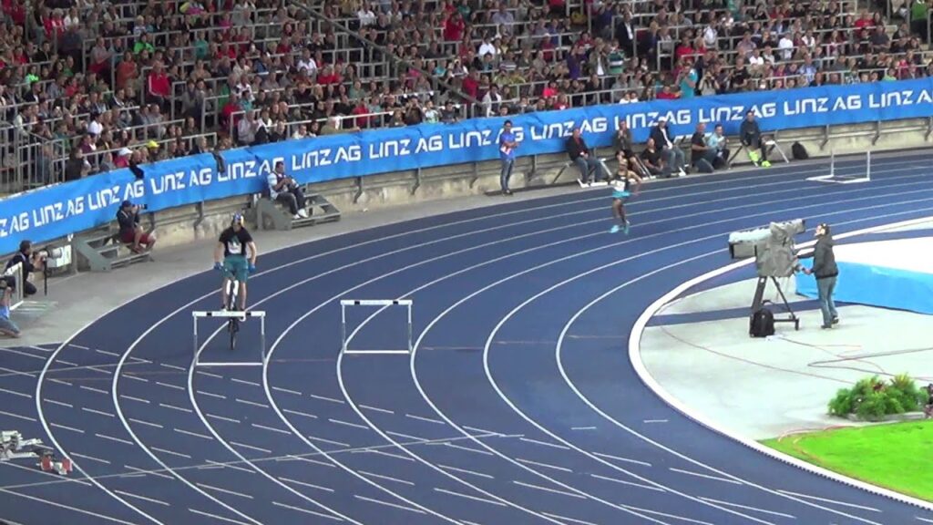 Gugl Games 2013 - 400m Hürden Show - Felix Sanchez vs. Tom Öhler