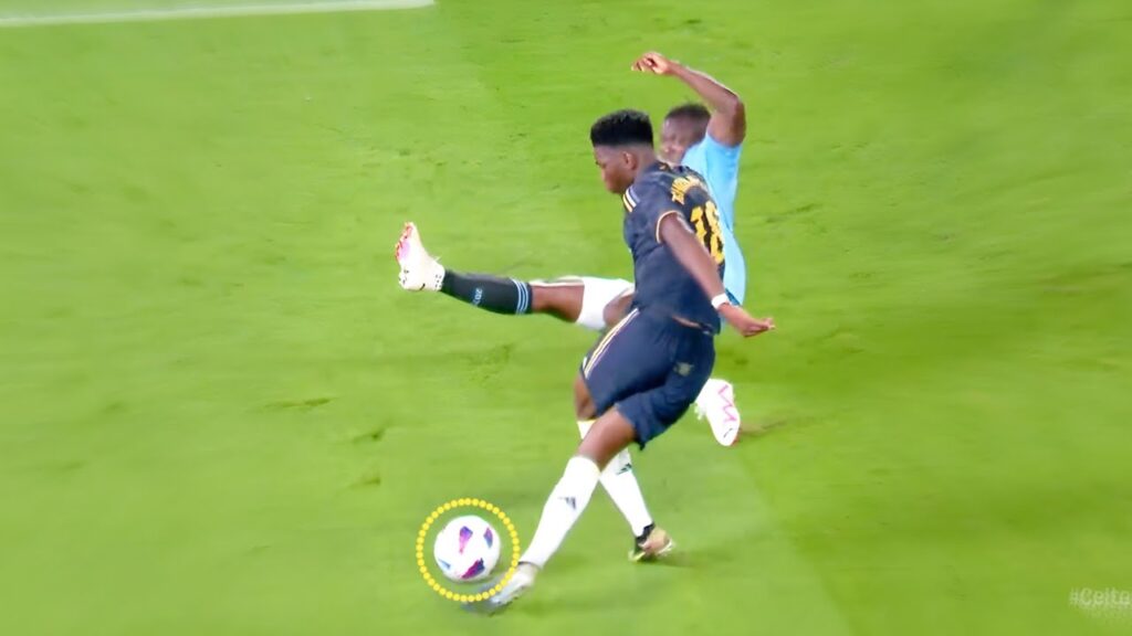 Aurélien Tchouaméni ► Best Skills & Goals | 2023/24 Aurélien Tchouaméni ► Best Skills & Goals | 2023/24