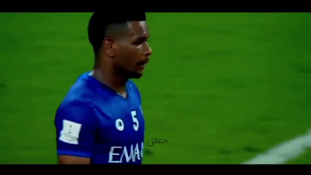 عـندمـا تـحـول عـلـي الـبـليـهـي مـن مـدافـع فـاشـل إلـى مـدافـع عـالـمـي 💢