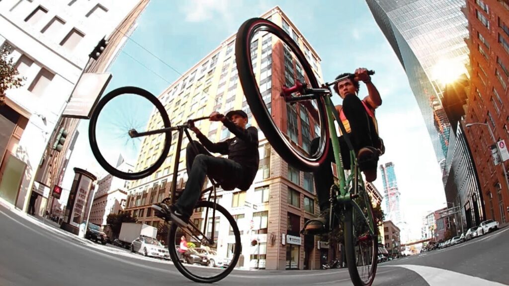 Fixed Gear Freestyle - Andy Sparks & Mike Chacon - Bridging The Gap