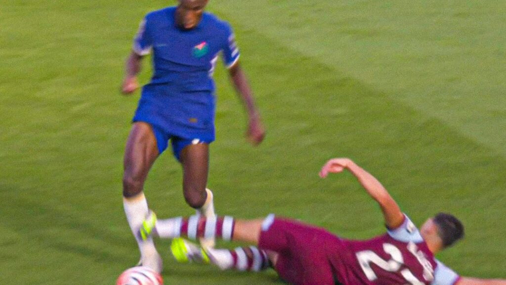 Nayef Aguerd red card ❌ نايف أكرد - aguerd west ham - west ham vs chelsea - نايف اكرد