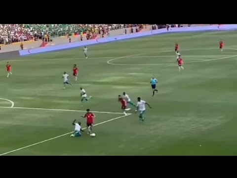 Incroyable: Admirez ce joli tacle de Kalidou Koulibaly contre l’Égypte