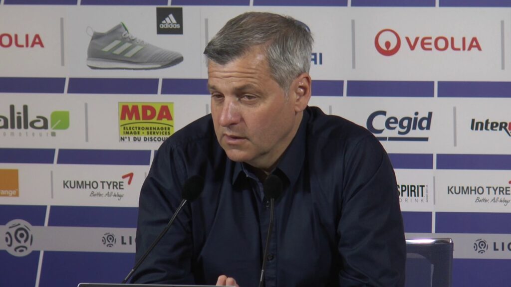 OL : Genesio explique la titularisation de Nkoulou contre Besiktas