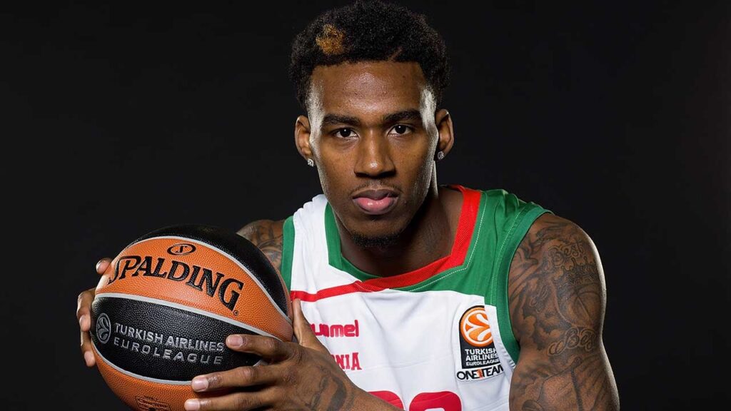 Assist of the Night: Darius Adams, Laboral Kutxa Vitoria