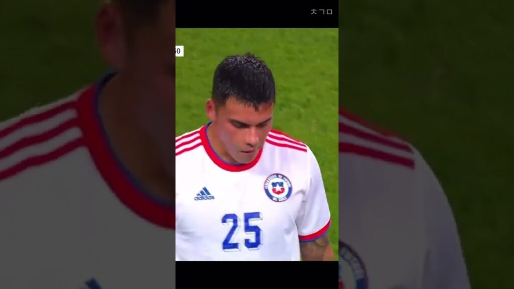 칠레선수 퇴장 위험한 태클로 퇴장(경고누적) 10명의 선수를 상대할 대한민국! #shorts