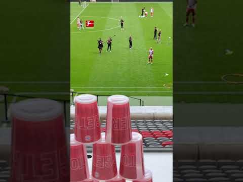 ¡Serge Gnabry! 🎯 #Shorts | ESPN Deportes (vía #Bundesliga)