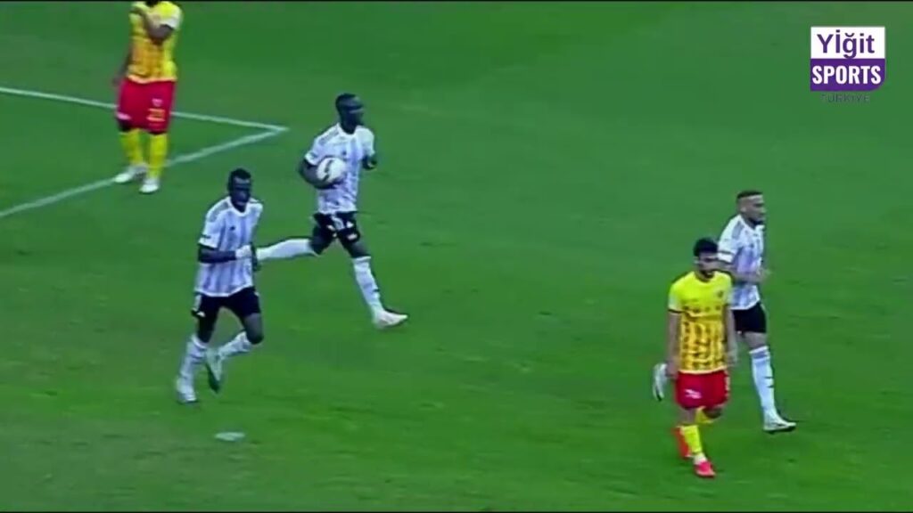 Vincent Aboubakar Kafalık Golü !