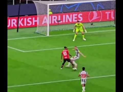 Rafael Leão missed opportunity for scoring against Newcastle United in the Champions League 2023