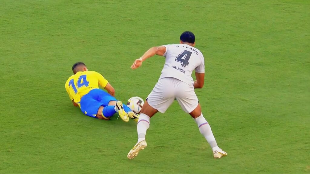 Ronald Araujo is a WARRIOR