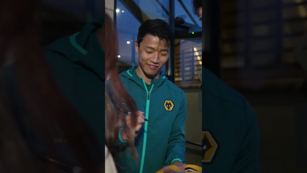 Hee Chan meets his fans outside Molineux! #shorts