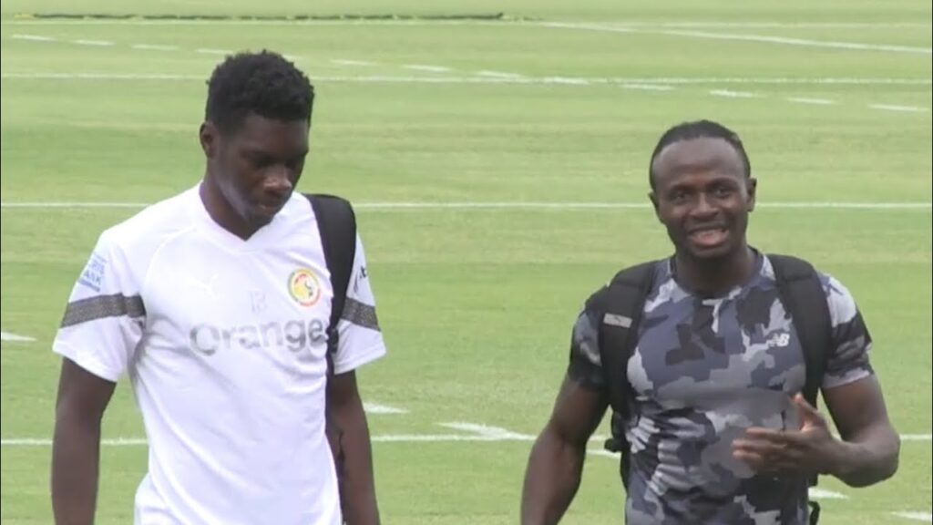 Regardez Sadio Mané en toute complicité avec Ismaila Sarr