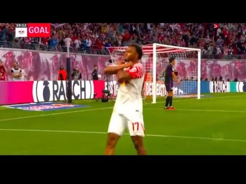 RB Leipzig fans celebrate after Loïs Openda goal vs Bayern Munich (30th September, 2023) ⚽⚽⚽