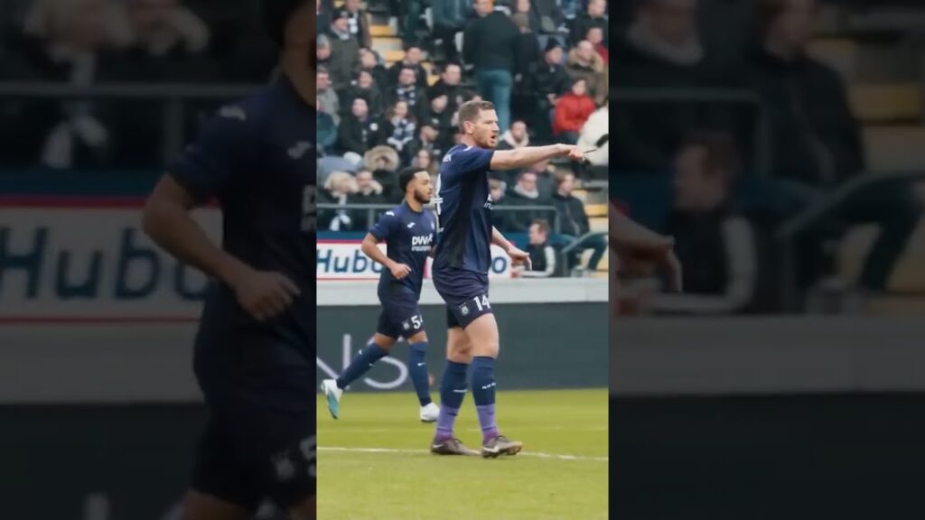 Jan Vertonghen Leader on the field!