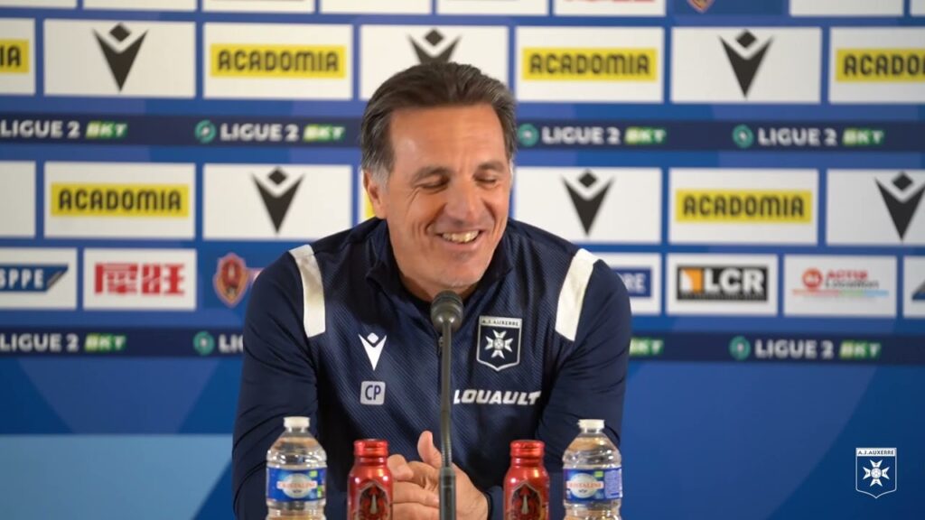 La conférence de presse de Christophe Pélissier et Elisha Owusu avant Paris FC-AJA