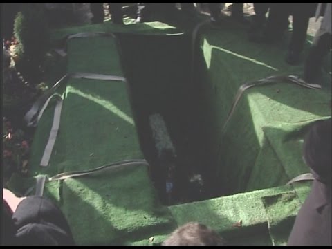 Mad Frank at Reg Kray's Funeral!